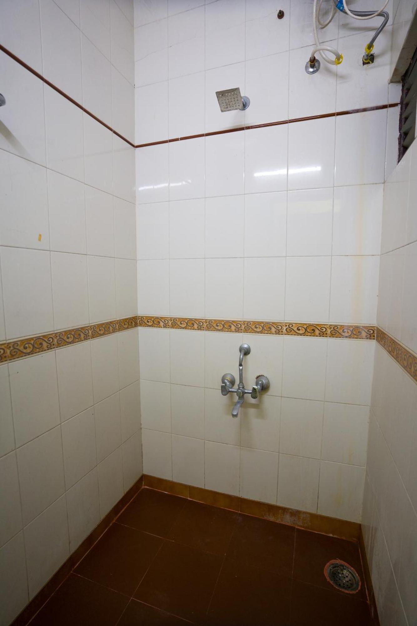 Guest house Girdhar Mahal *