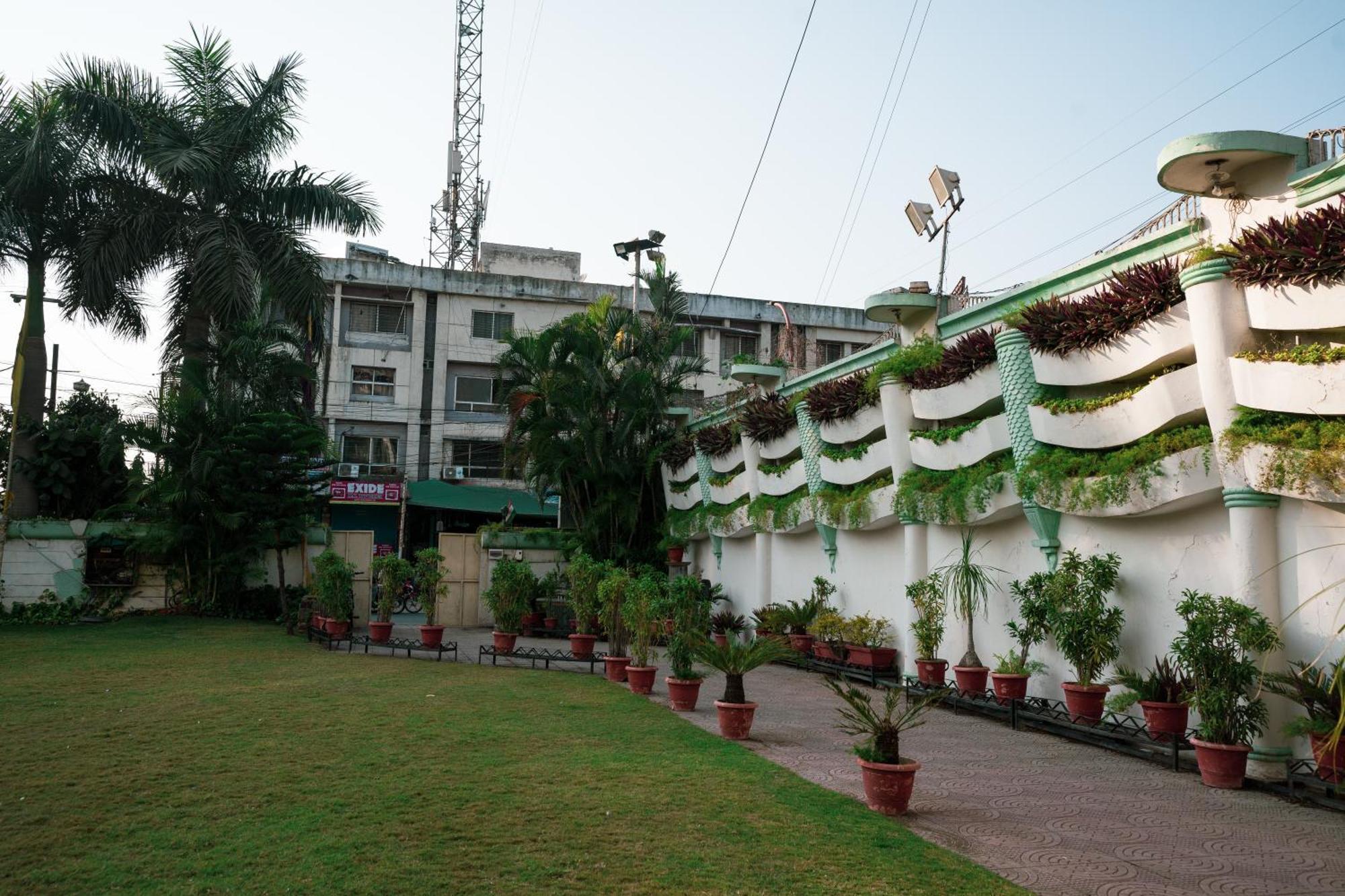 Guest house Girdhar Mahal *